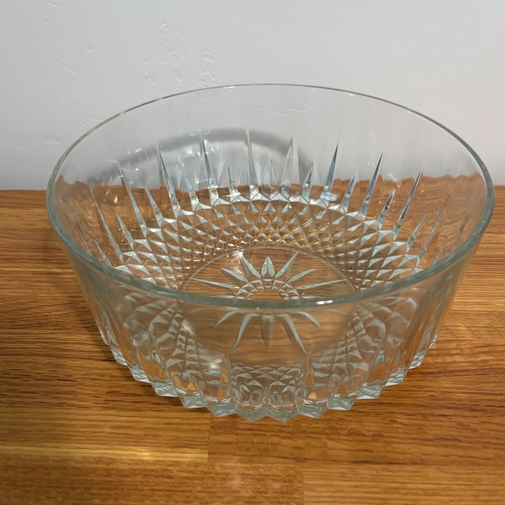 Arcoroc France Glass Serving Bowl Diamond Cut Starburst Pattern Clear‎ 8 inch